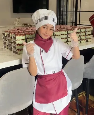 Hayla Usahawan Cilik! Jual Kek Batik Sampai RM100K, Inspirasi Hebat Untuk Kanak-Kanak Berniaga!