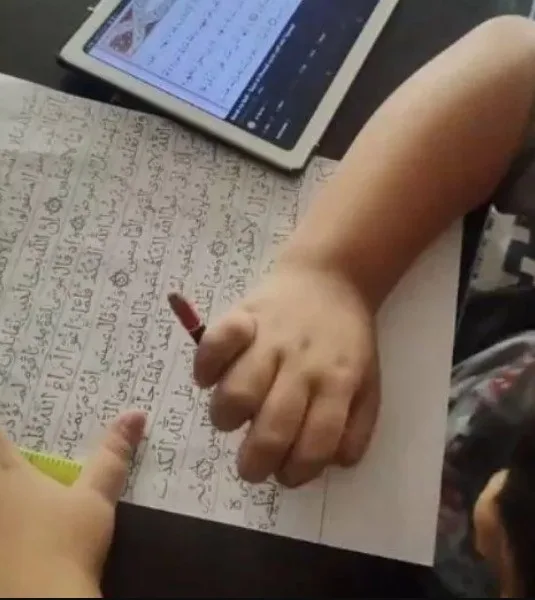 Kecil-Kecil Dah Power! Aiman Tulis Ayat Quran Cantik Sangat!