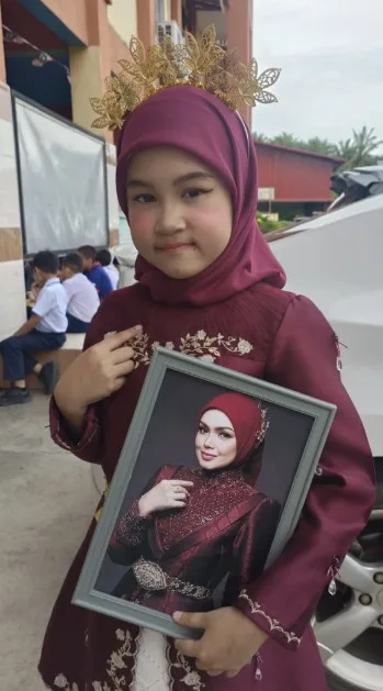 Mini TokTi Muncul, Murid Darjah 1 Tiru Gaya Siti Nurhaliza Terus Jadi Johan!