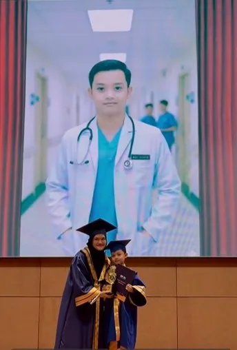 Guna AI Tunjuk Cita-cita Masa Graduation Tadika, Cikgu Power!