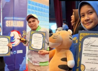Kakak Nasfarisya Dapat Anugerah Hebat! Baba Bell Ngasri Pun Naik Pentas Sama!