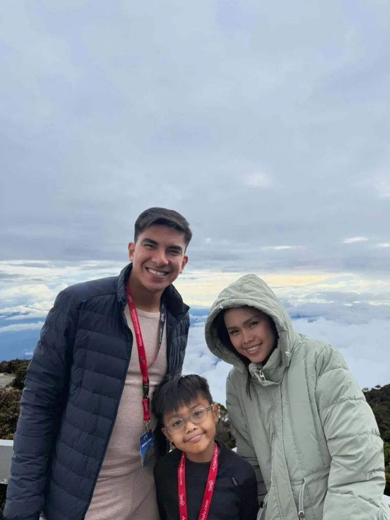 Ayden, Anak Sulung Bella Astillah Berjaya Daki Gunung Kinabalu Pada Usia 9 Tahun!